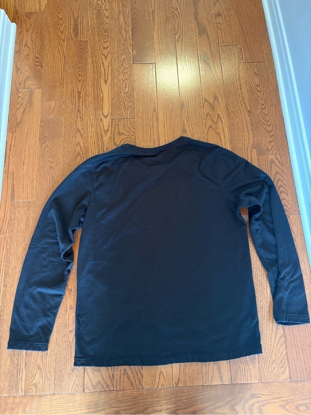 Athletic Works Black Long Sleeve Crew Tee - Picture 2 of 3